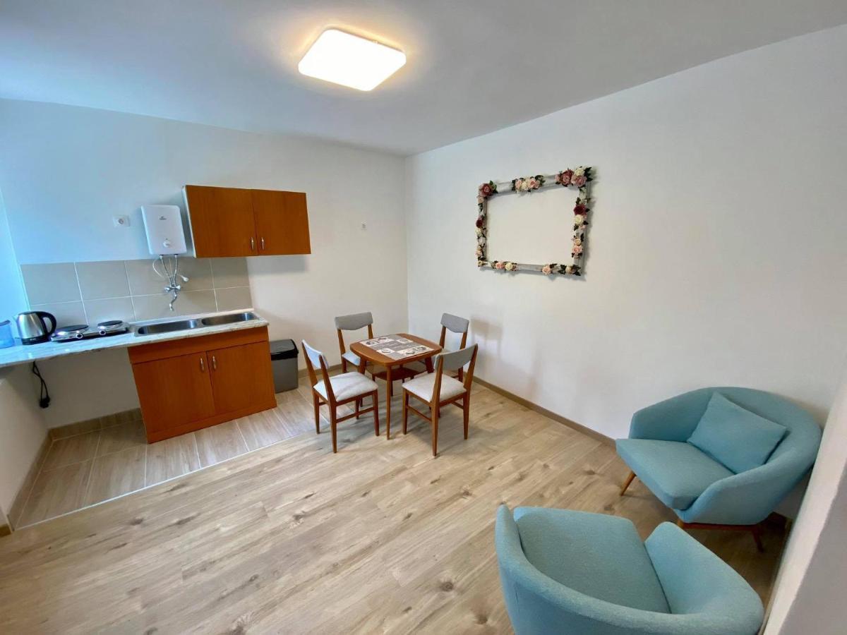 Roselio Garden Lägenhet Hévíz Exteriör bild
